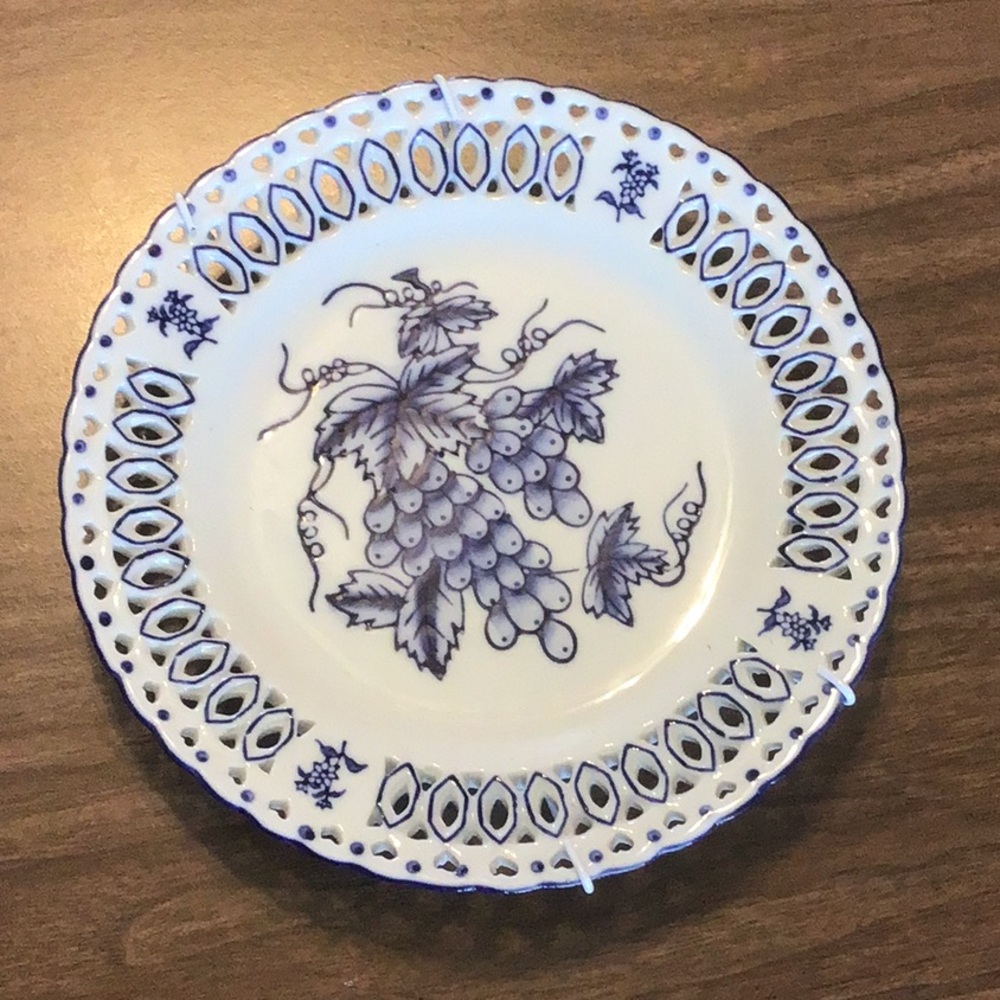 Decorative plate